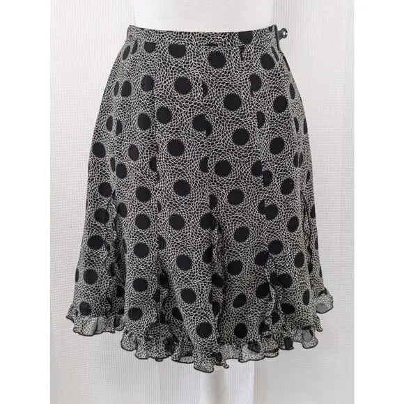 ANN TAYLOR LOFT! BLACK, WHITE FLORAL ABSTRACT, RUFFLED DETAIL SKIRT! SZ 2P - Picture 2 of 9